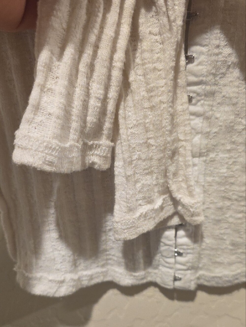 Ribbed Scoop-Neck Long Sleeve Crop Top in White - Picture 9 of 10